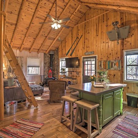 Scenic Greers Ferry Cabin With Deck And Fire Pit! Heber Springs Eksteriør bilde