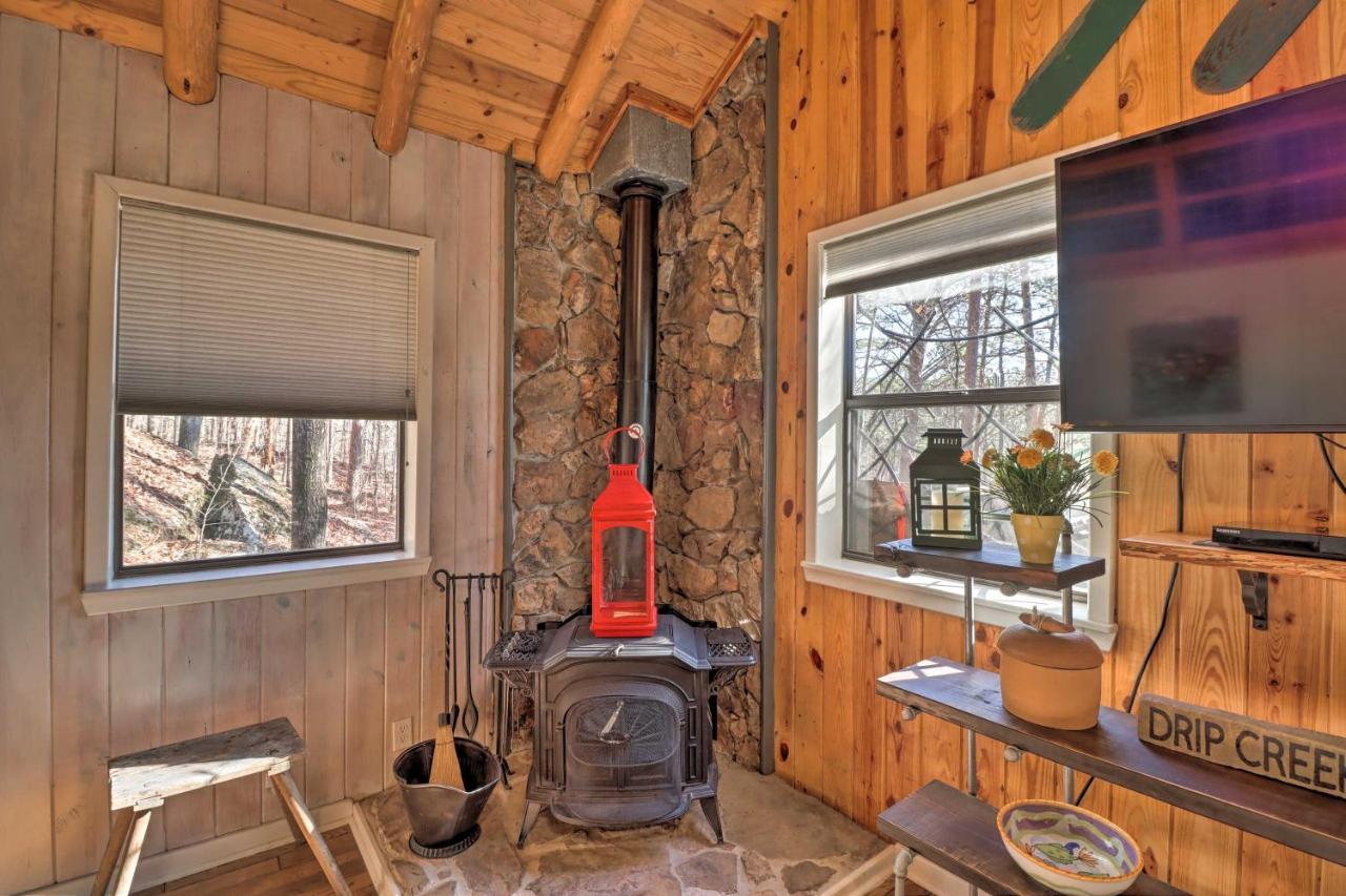 Scenic Greers Ferry Cabin With Deck And Fire Pit! Heber Springs Eksteriør bilde